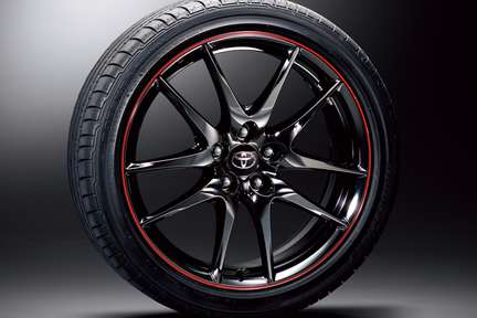 235/40R19タイヤ(ブリヂストンPOTENZA RE050A)&19×8J専用アルミホイール(ダークスパッタリング+レッドライン仕様)+専用センターオーナメント